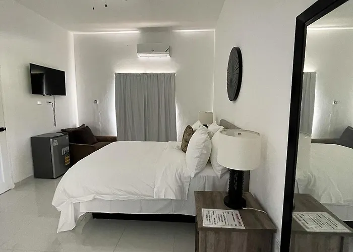 Sea Breeze By Emotions Ironshore * Montego Bay